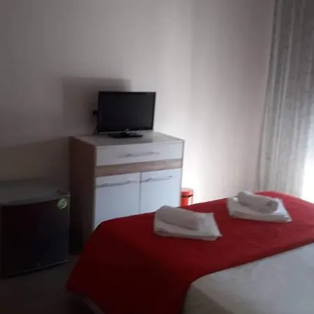 Апартаменты Violeta